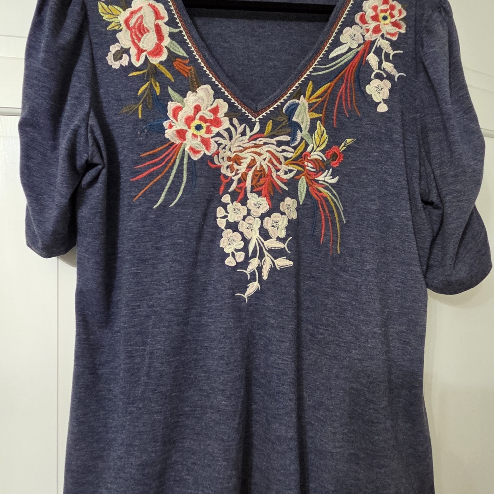 Solitaire Floral Embroidered Women's Blouse